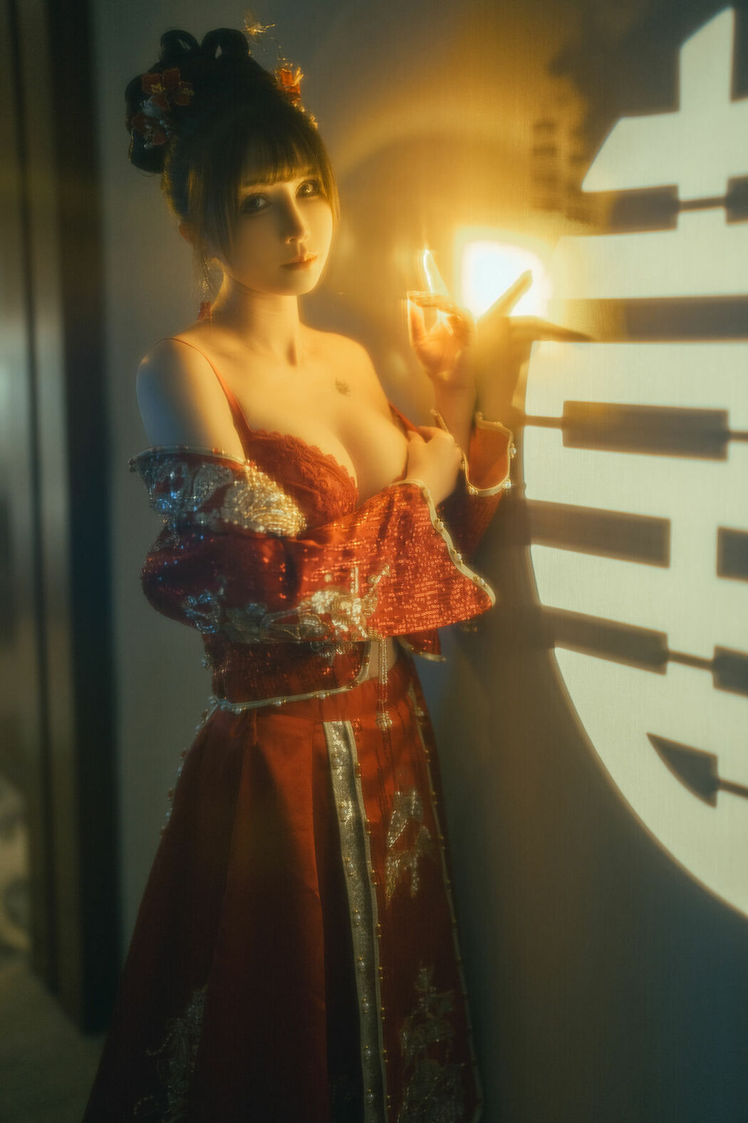 Coser@鹿八岁 – 新婚小故事 Part01 (55P – 1V)