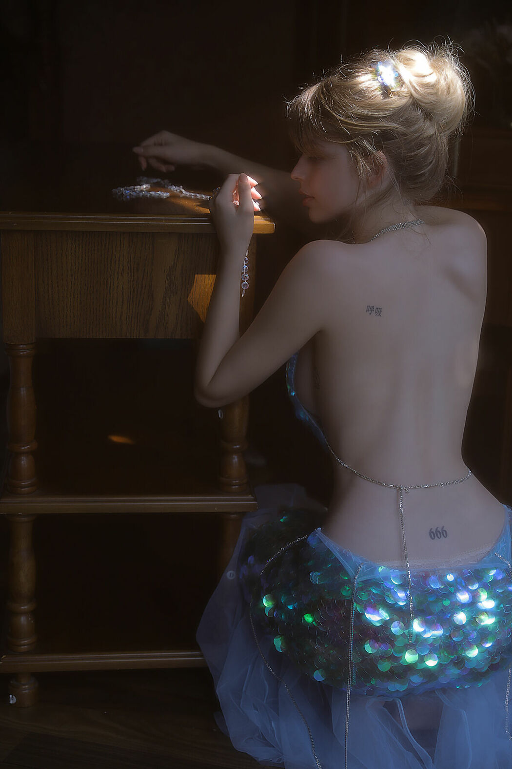 YiTuYu艺图语 Vol.10325 Anna (10P)