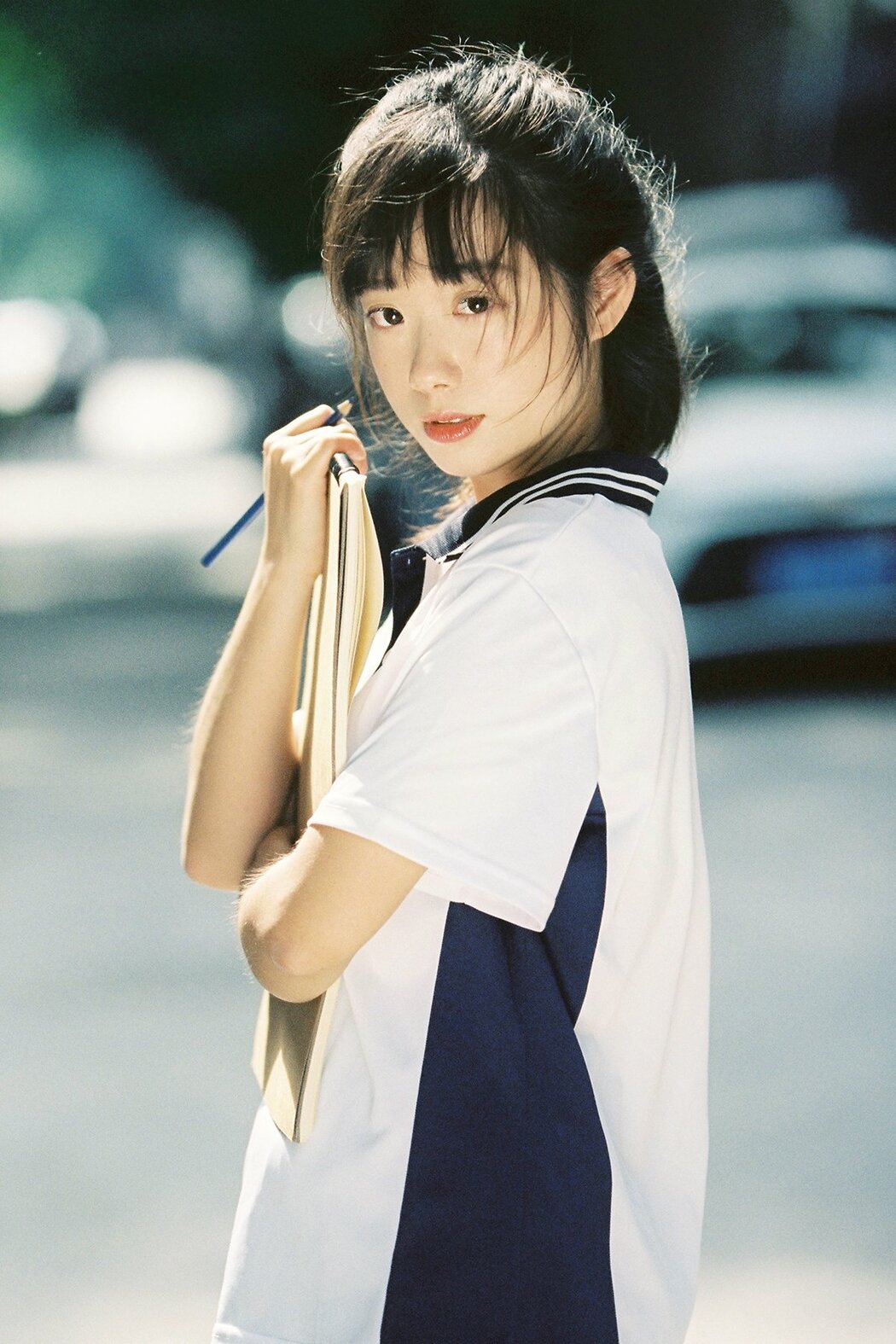 YiTuYu艺图语 Vol.10328 Bai Bian Tu Xiao Ying (13P) Cover Photo