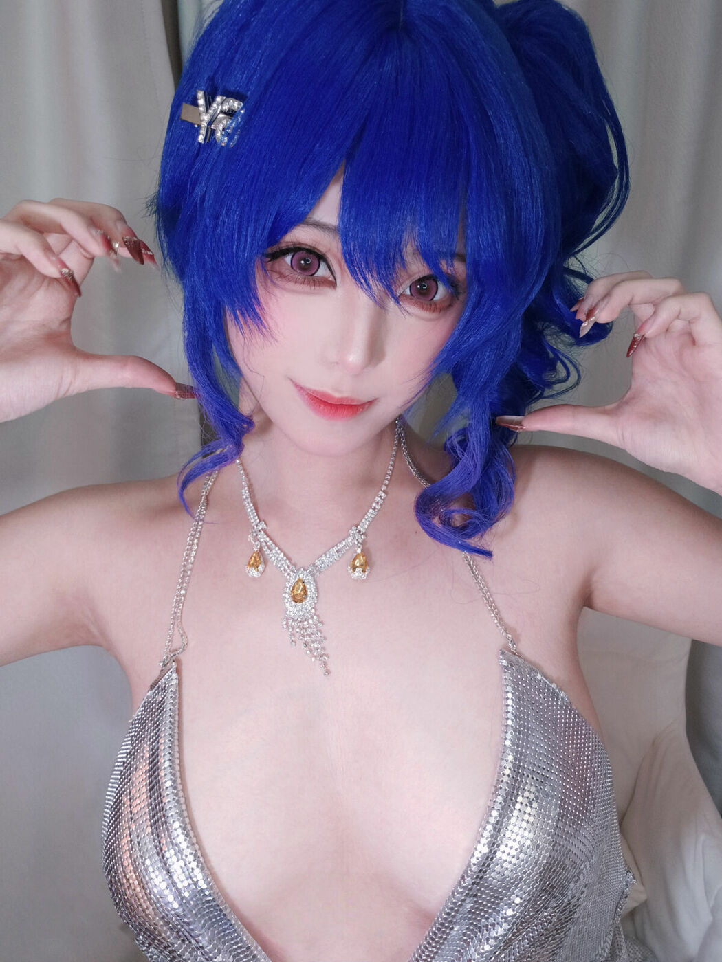 Coser@蜜汁猫裘 – 碧蓝航线 圣路易斯礼服自拍 (17P – 1V)