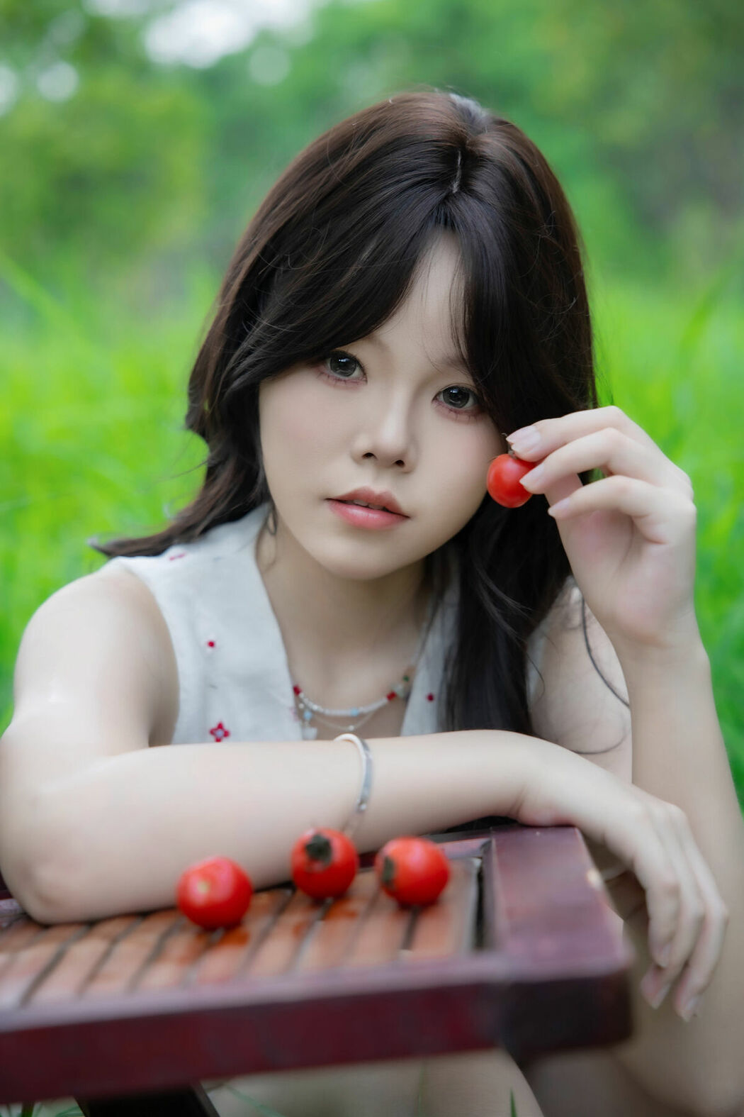 YiTuYu艺图语 Vol.10333 Le Di (24P)
