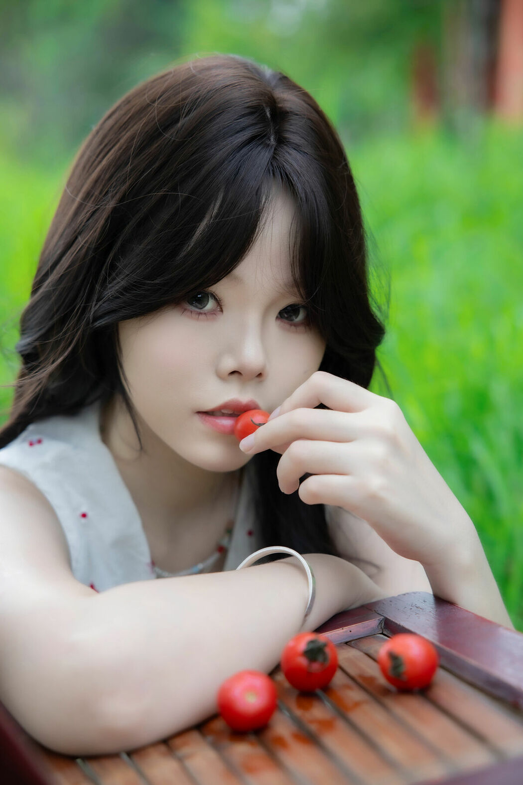 YiTuYu艺图语 Vol.10333 Le Di (24P)