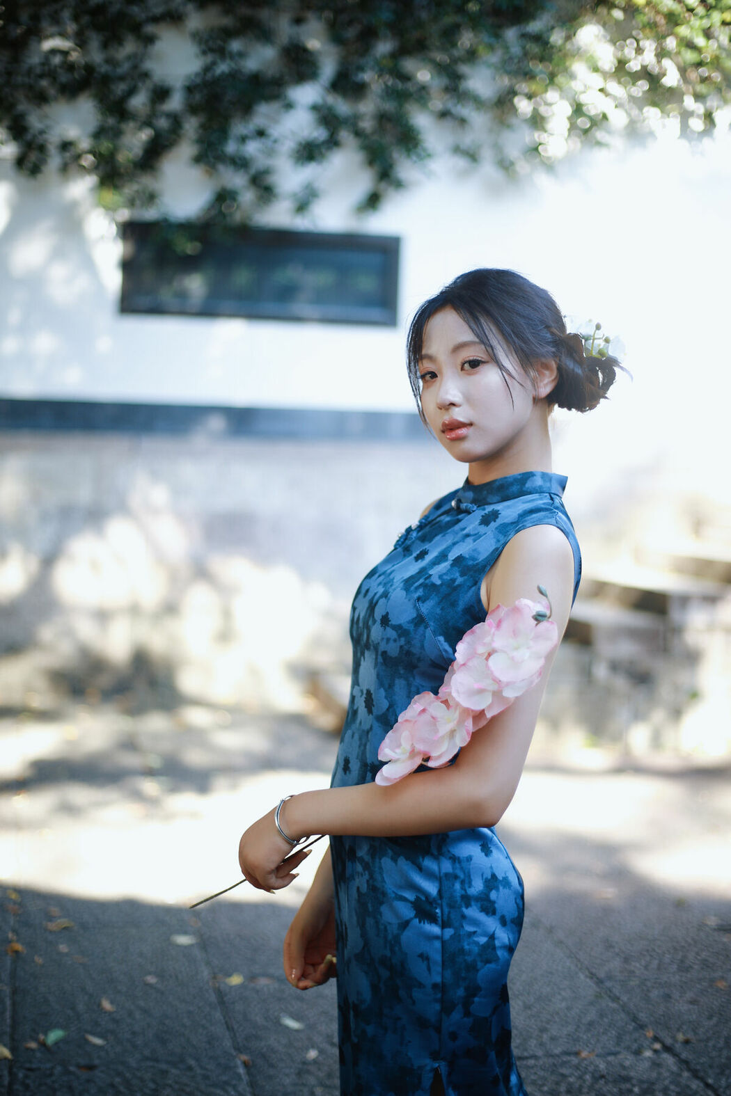 YiTuYu艺图语 Vol.10337 Xiao U (46P)