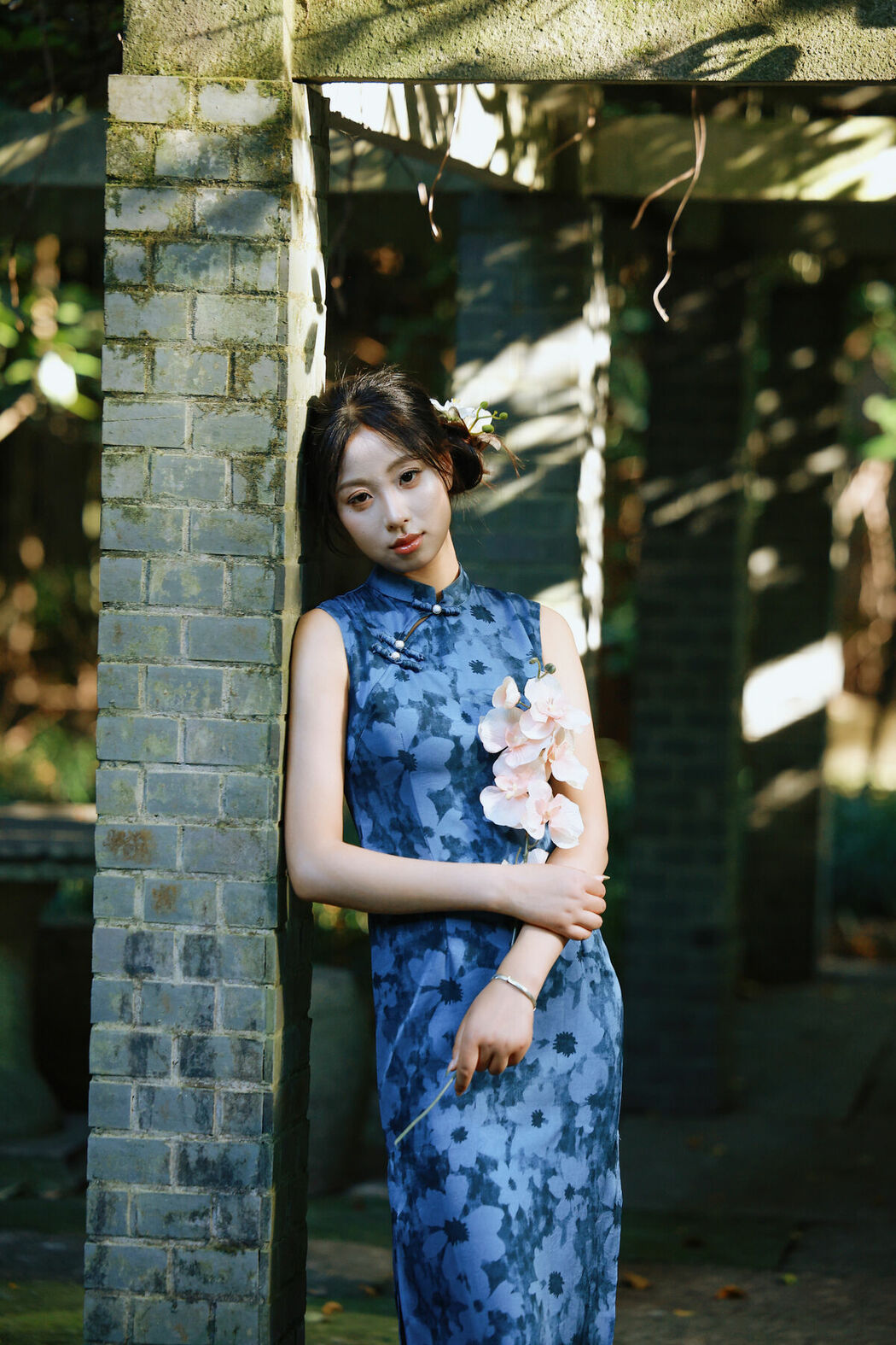 YiTuYu艺图语 Vol.10337 Xiao U (46P)