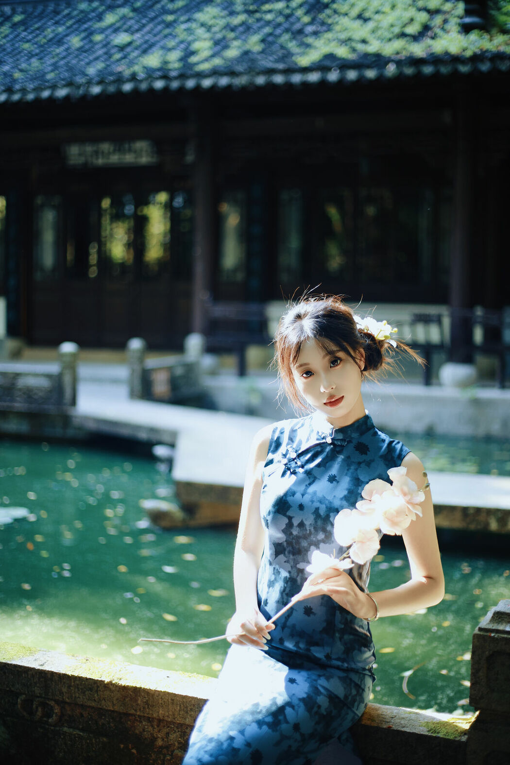 YiTuYu艺图语 Vol.10337 Xiao U (46P)