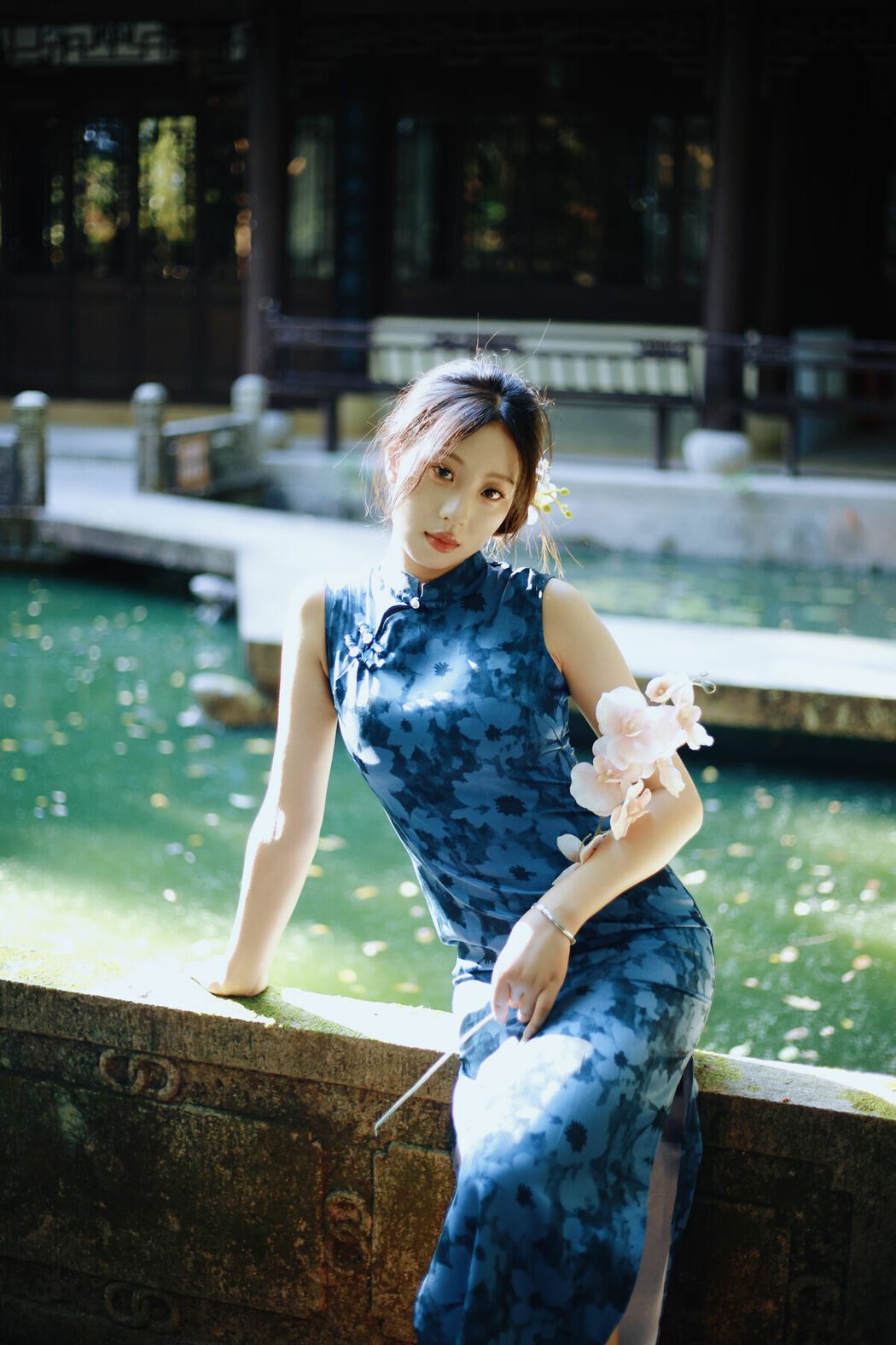 YiTuYu艺图语 Vol.10337 Xiao U (46P)