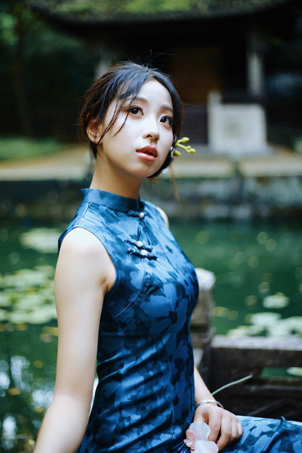 YiTuYu艺图语 Vol.10337 Xiao U (46P)