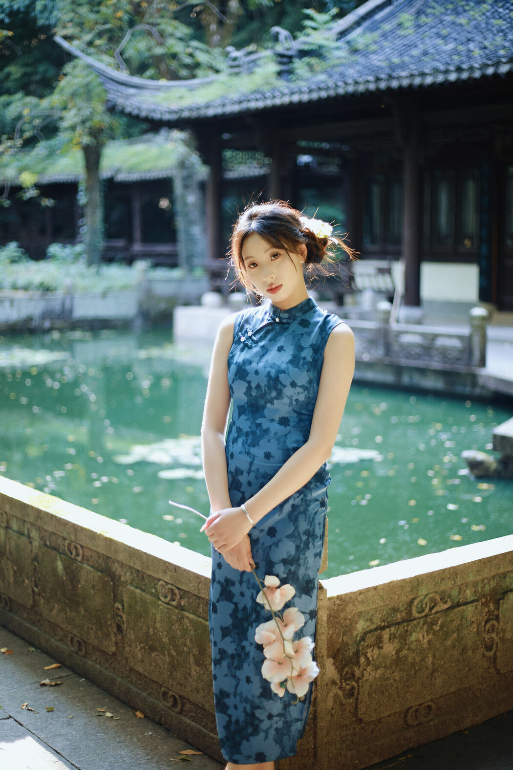 YiTuYu艺图语 Vol.10337 Xiao U (46P)