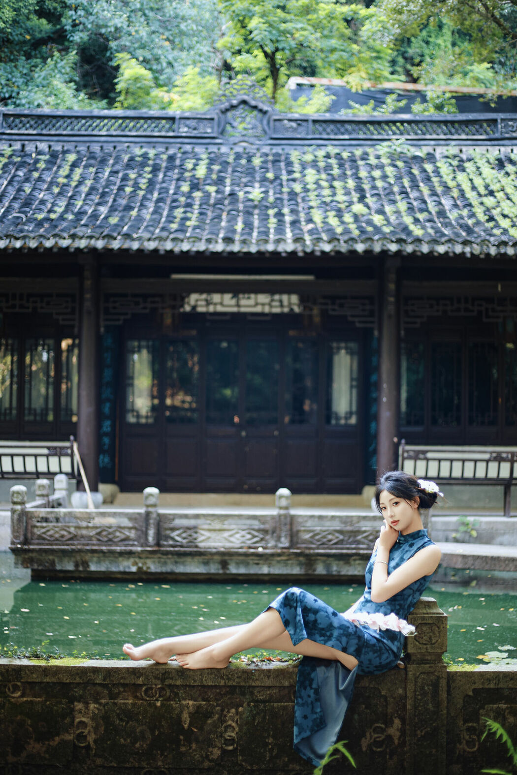 YiTuYu艺图语 Vol.10337 Xiao U (46P)
