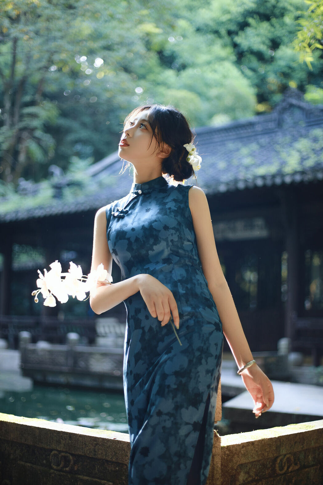 YiTuYu艺图语 Vol.10337 Xiao U (46P)