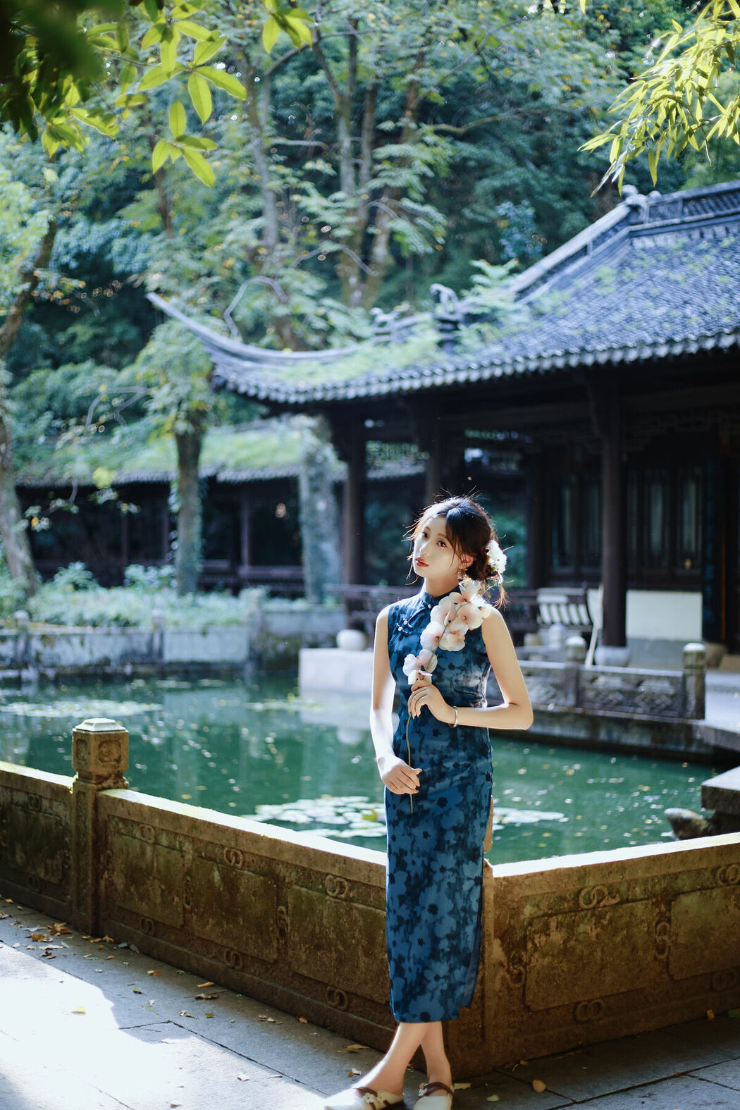 YiTuYu艺图语 Vol.10337 Xiao U (46P)