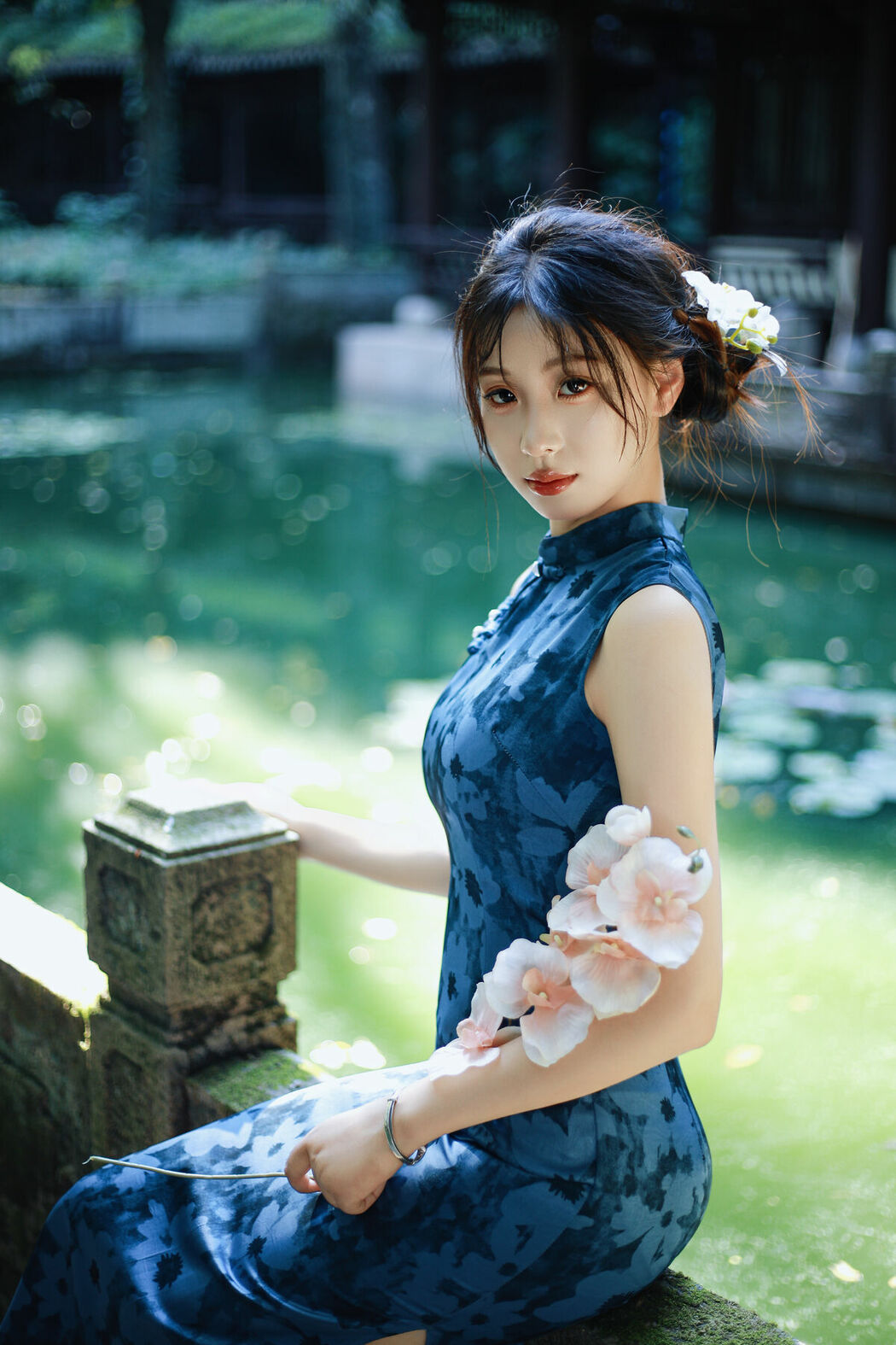 YiTuYu艺图语 Vol.10337 Xiao U (46P)