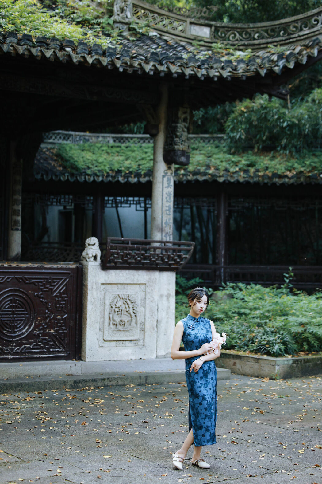 YiTuYu艺图语 Vol.10337 Xiao U (46P)