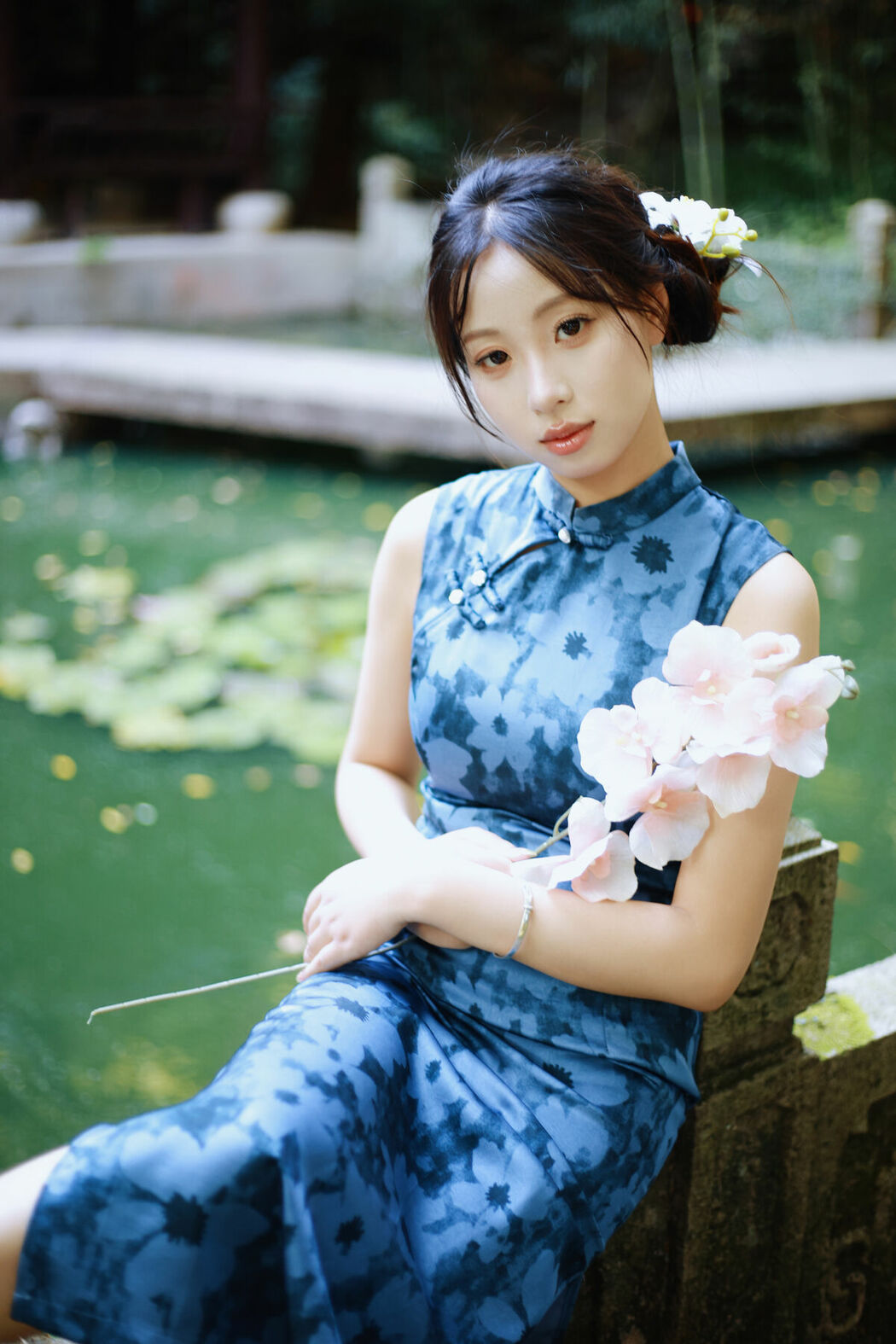 YiTuYu艺图语 Vol.10337 Xiao U (46P)