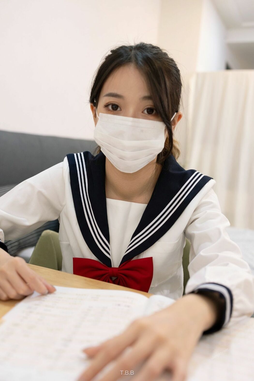 ED Mosaic 上学忘记穿内裤的清纯学妹 Part02 (71P)