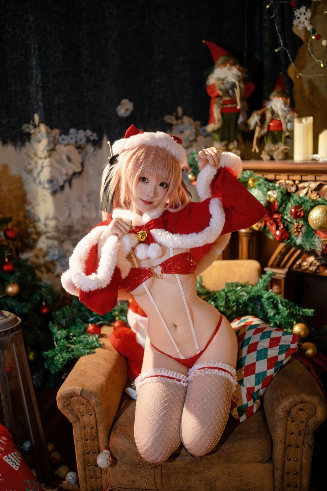 Coser@Bangni邦尼 – 圣诞甜心 (81P – 3V)