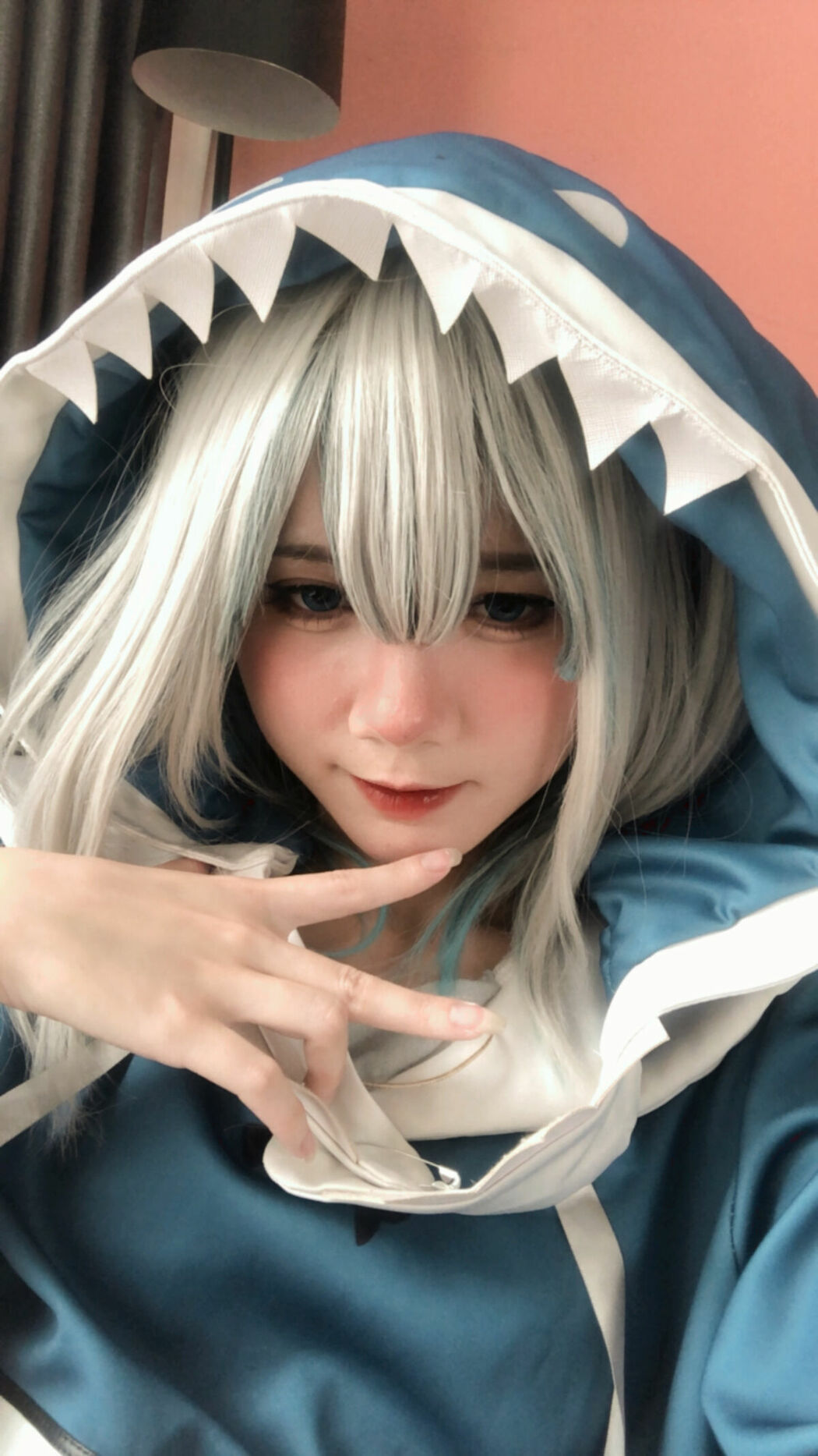 Coser@PoppaChan – ChanPoppa Gumroad NOne Gawr Gura 噶呜-古拉 (49P – 10V)