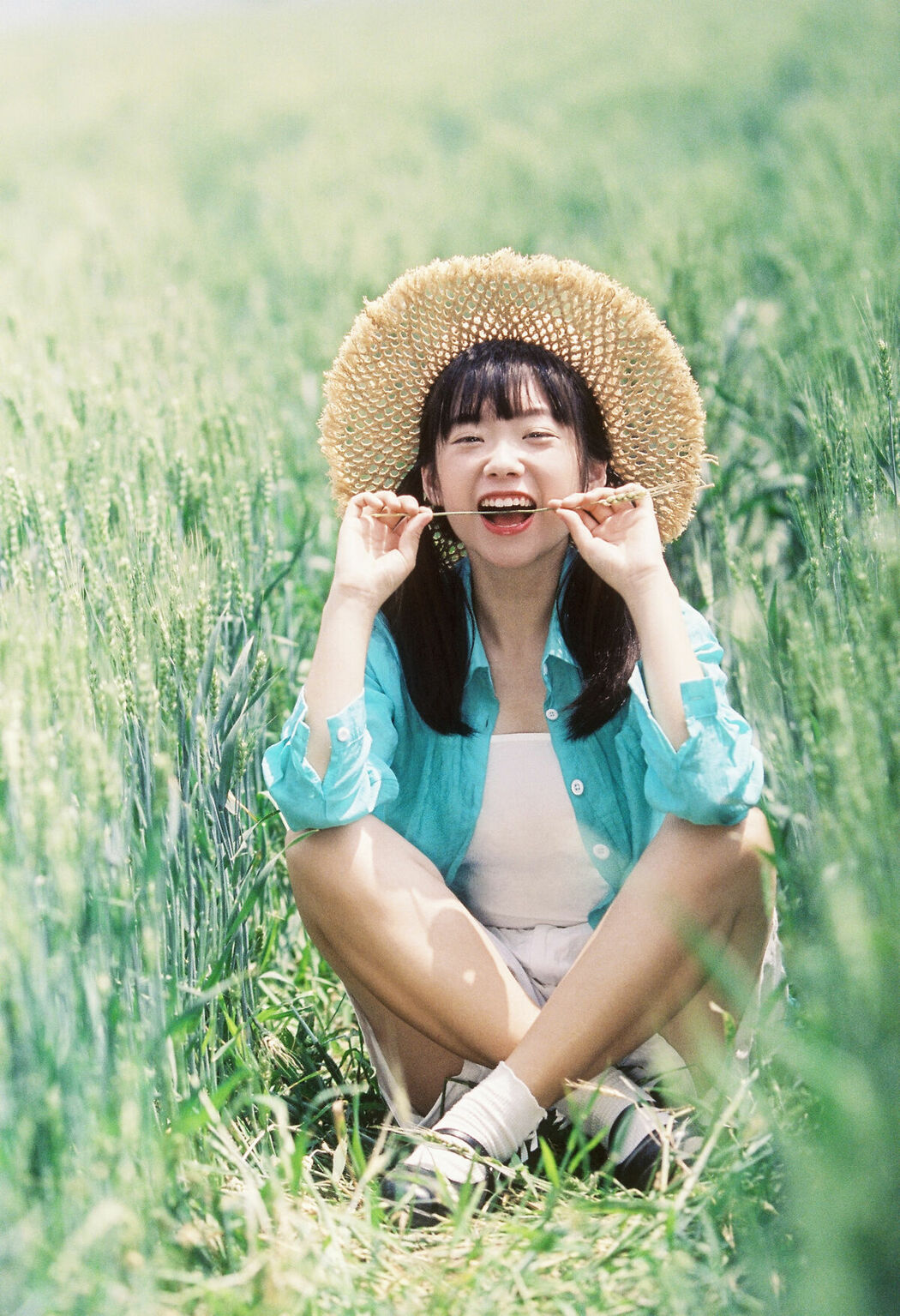 YiTuYu艺图语 Vol.10345 Bai Bian Tu Xiao Ying (16P)