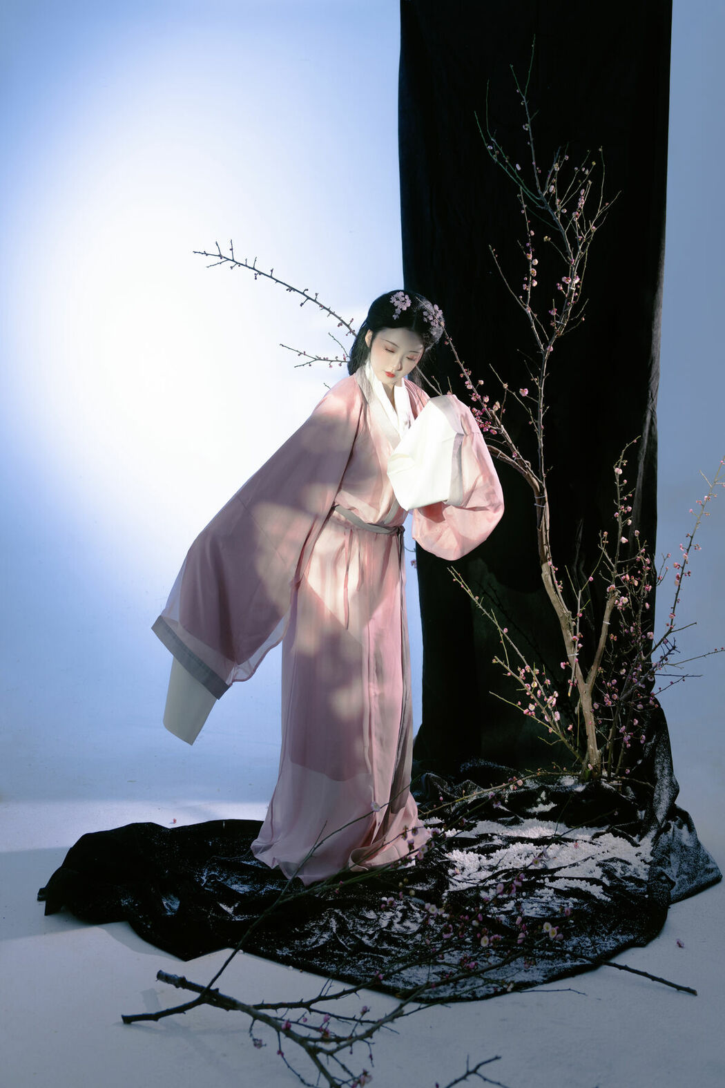 YiTuYu艺图语 Vol.10344 Bai Yi Chun (24P)