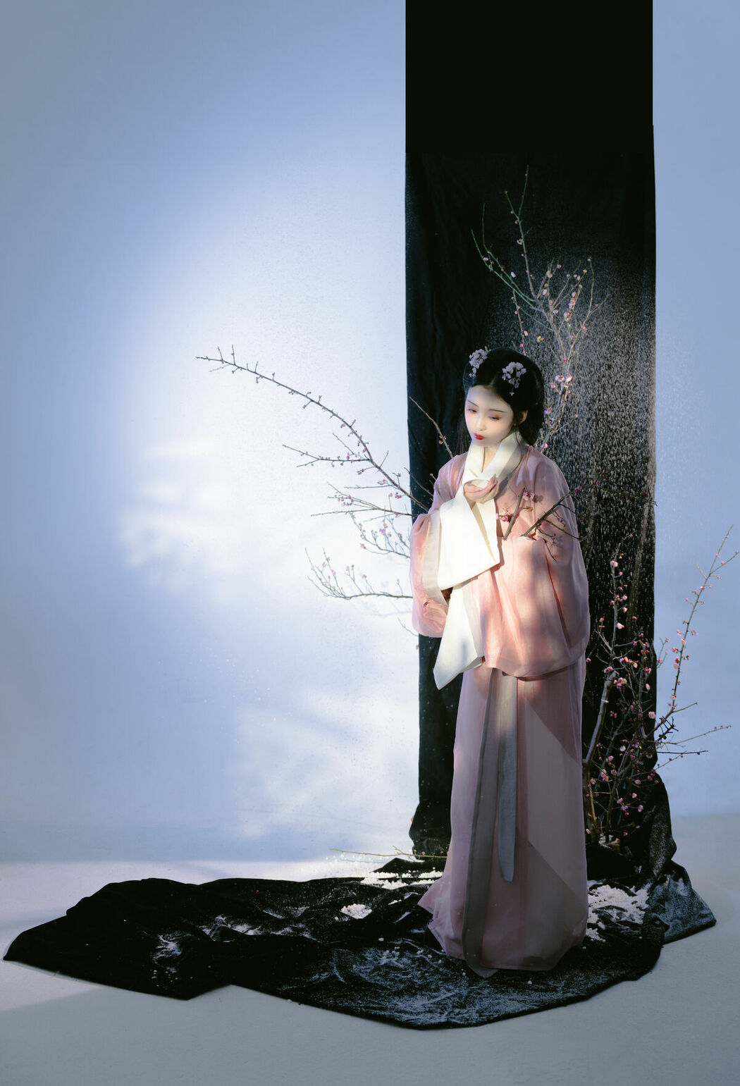 YiTuYu艺图语 Vol.10344 Bai Yi Chun (24P)