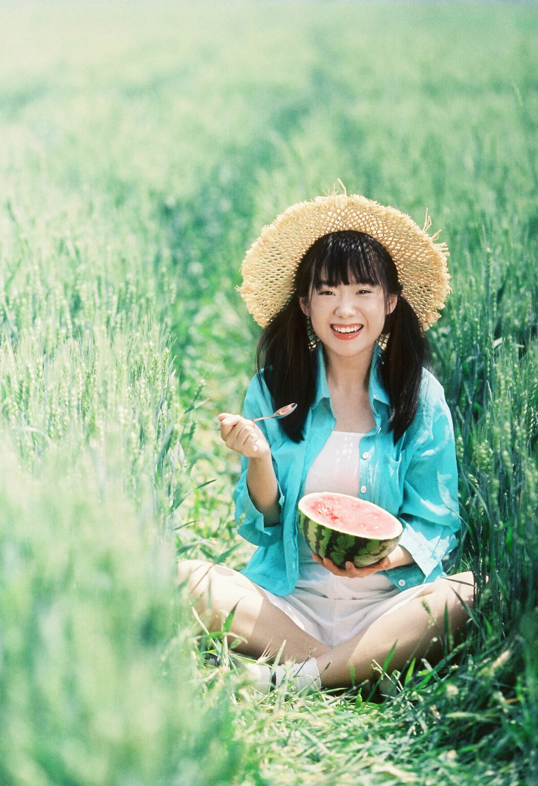 YiTuYu艺图语 Vol.10345 Bai Bian Tu Xiao Ying (16P)