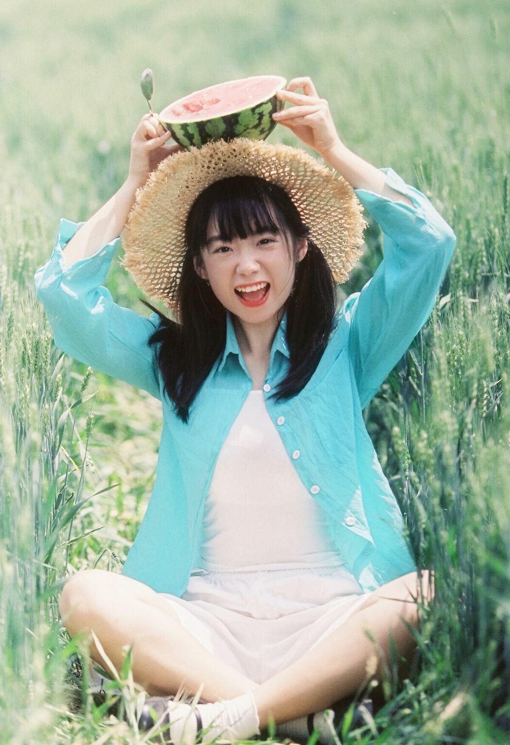 YiTuYu艺图语 Vol.10345 Bai Bian Tu Xiao Ying (16P)