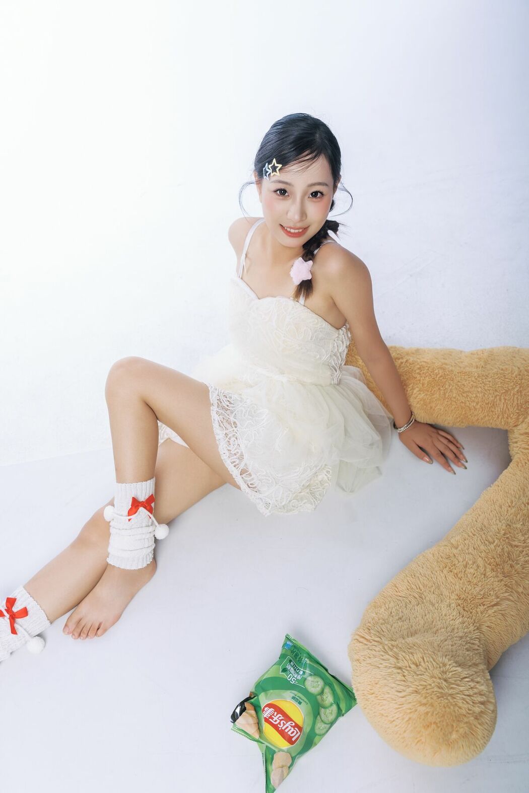 YiTuYu艺图语 Vol.10349 Xiao U (33P)