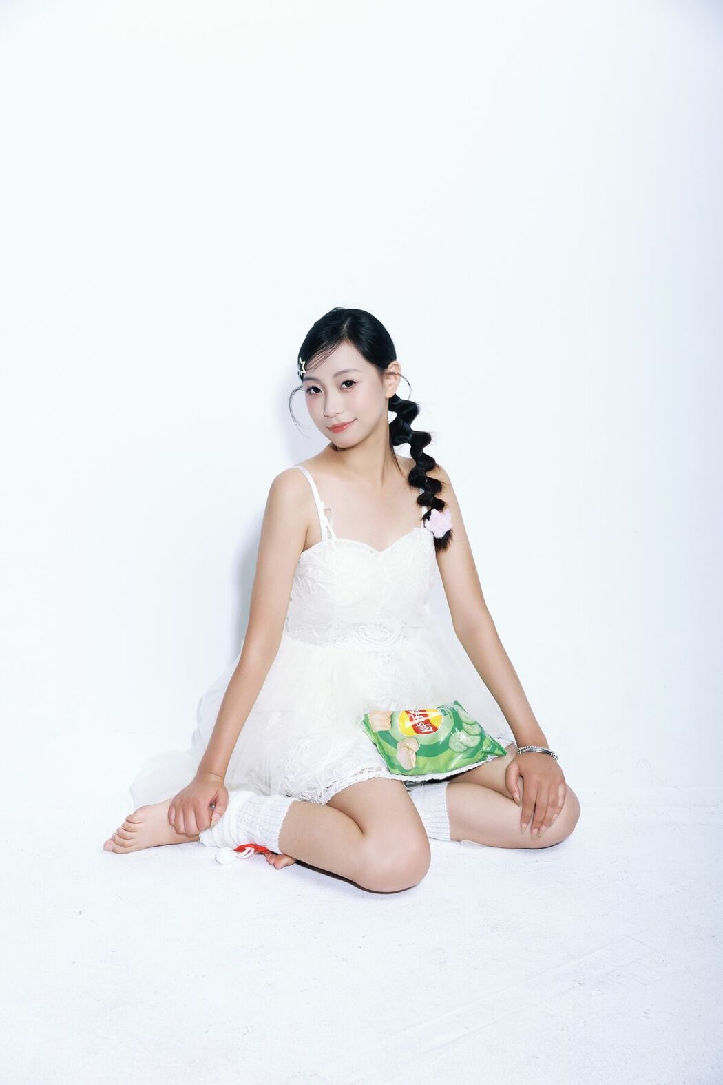 YiTuYu艺图语 Vol.10349 Xiao U (33P)