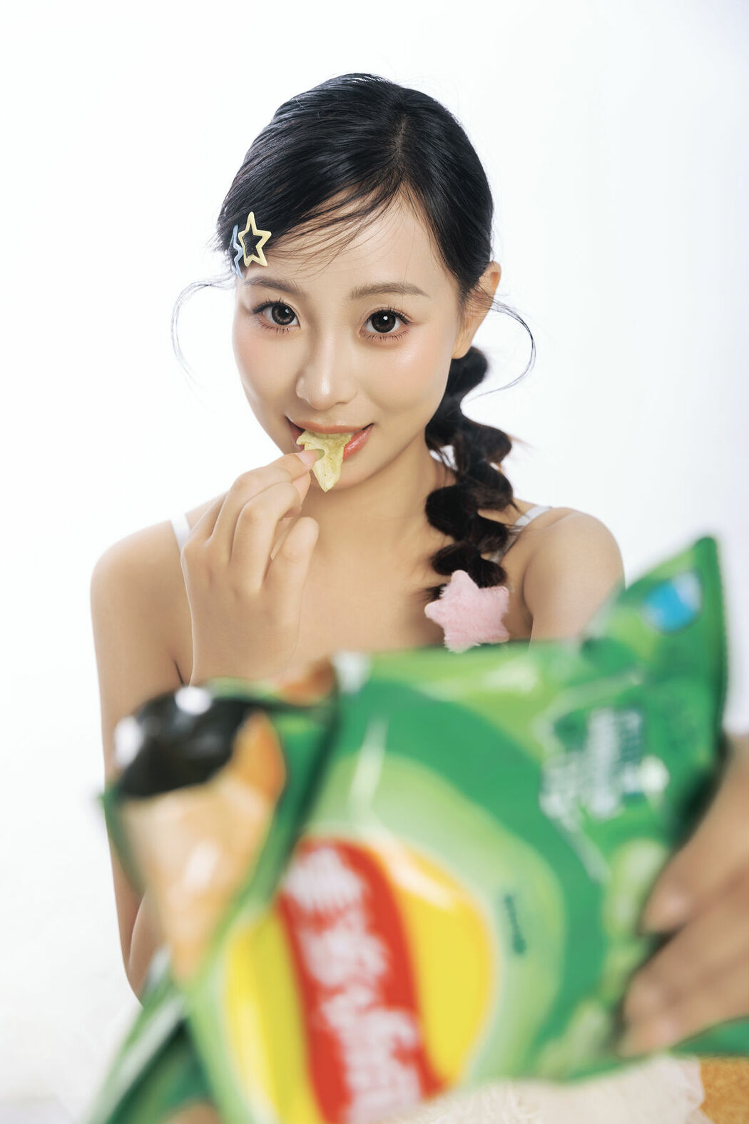 YiTuYu艺图语 Vol.10349 Xiao U (33P)