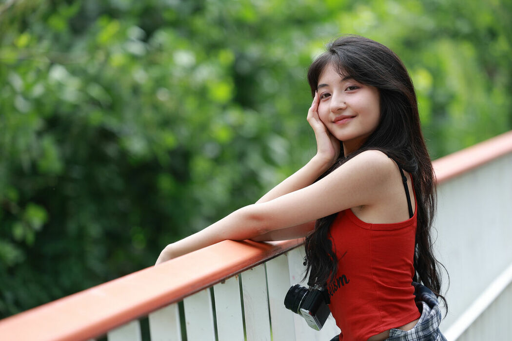 YiTuYu艺图语 Vol.10350 Doki Bu Gua Ke (13P)
