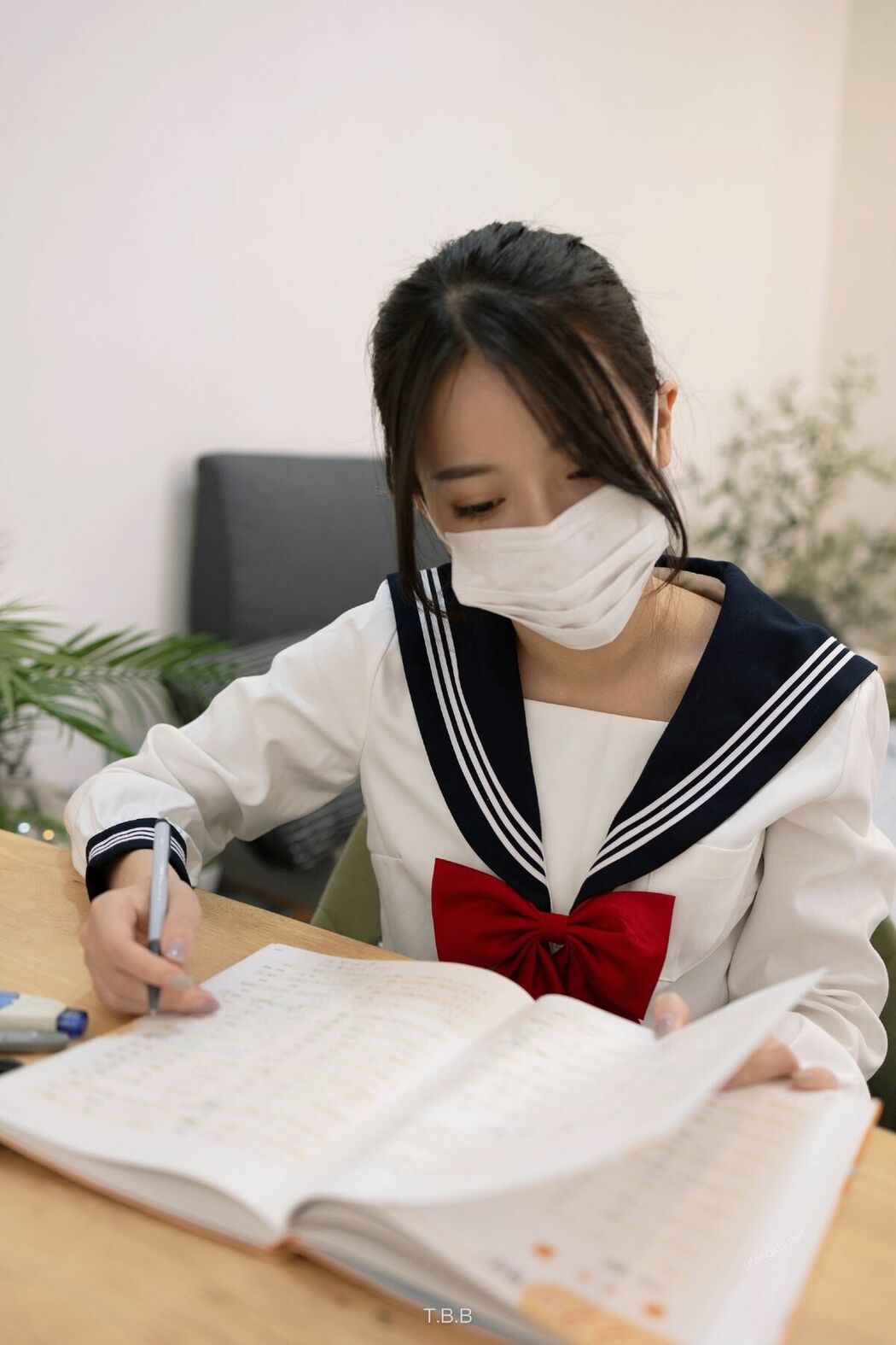 ED Mosaic 上学忘记穿内裤的清纯学妹 Part03 (71P)