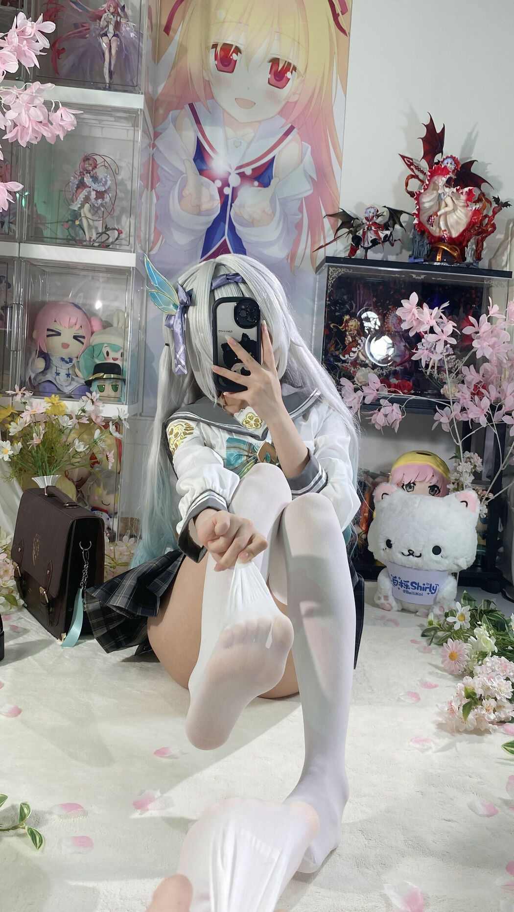 Coser@白栎Shirly – 春日流萤 Part01 (66P – 25V)