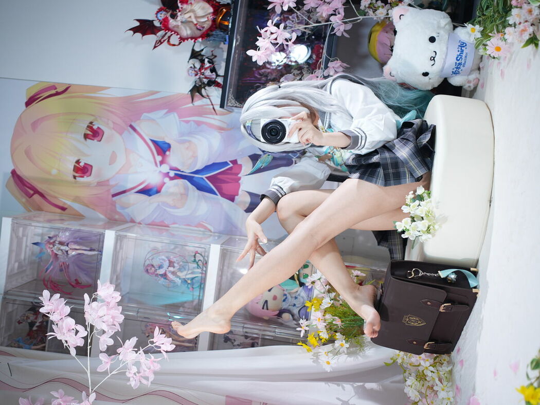 Coser@白栎Shirly – 春日流萤 Part01 (66P – 25V)
