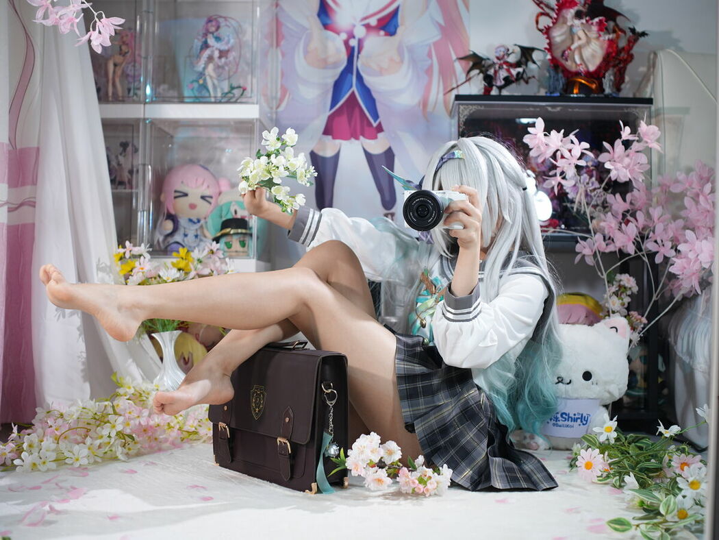 Coser@白栎Shirly – 春日流萤 Part01 (66P – 25V)