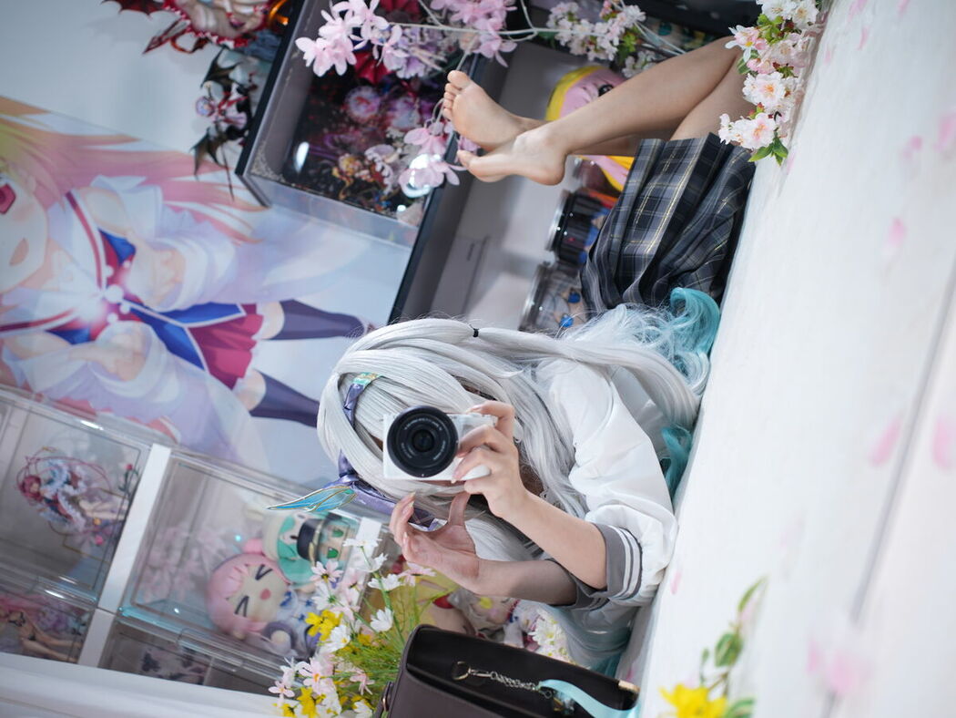 Coser@白栎Shirly – 春日流萤 Part01 (66P – 25V)