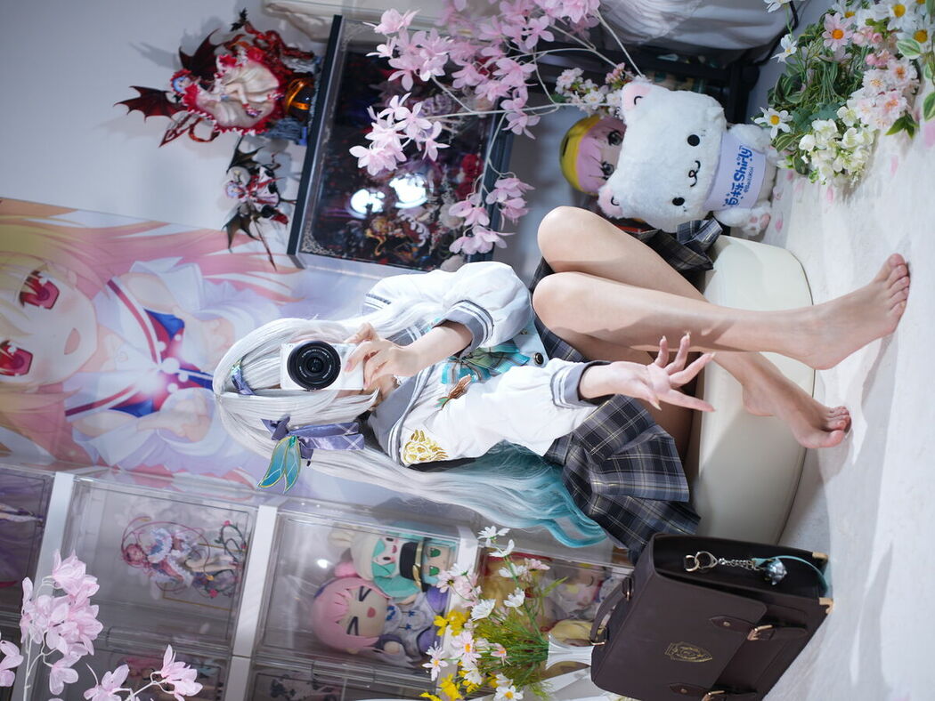 Coser@白栎Shirly – 春日流萤 Part01 (66P – 25V)
