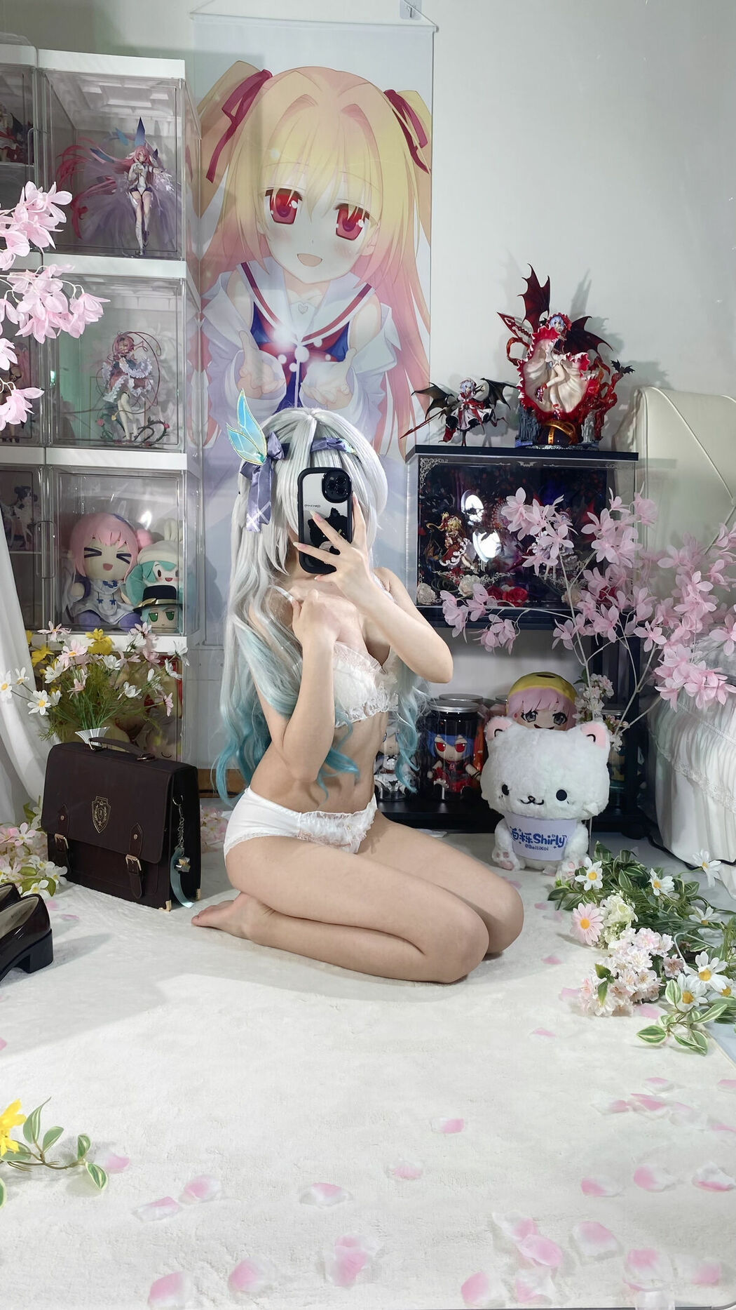 Coser@白栎Shirly – 春日流萤 Part01 (66P – 25V)