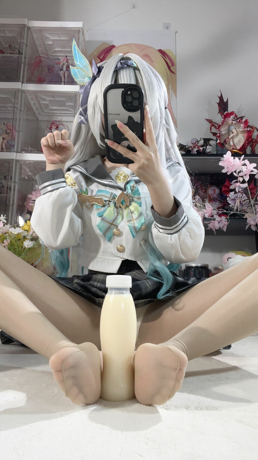 Coser@白栎Shirly – 春日流萤 Part01 (66P – 25V)