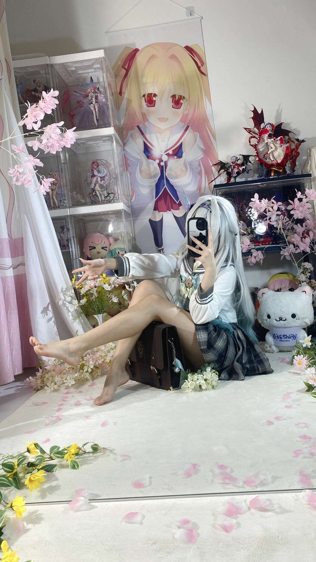 Coser@白栎Shirly – 春日流萤 Part01 (66P – 25V)