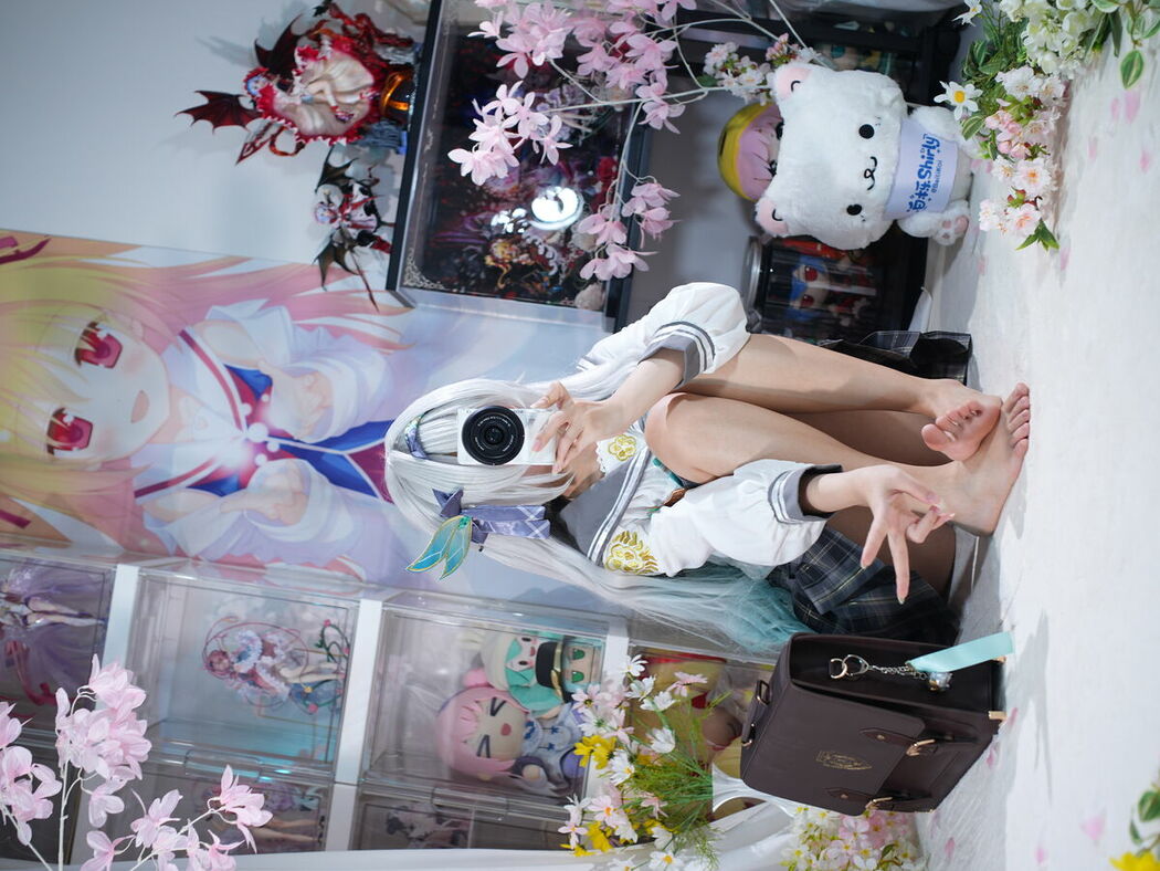 Coser@白栎Shirly – 春日流萤 Part01 (66P – 25V)