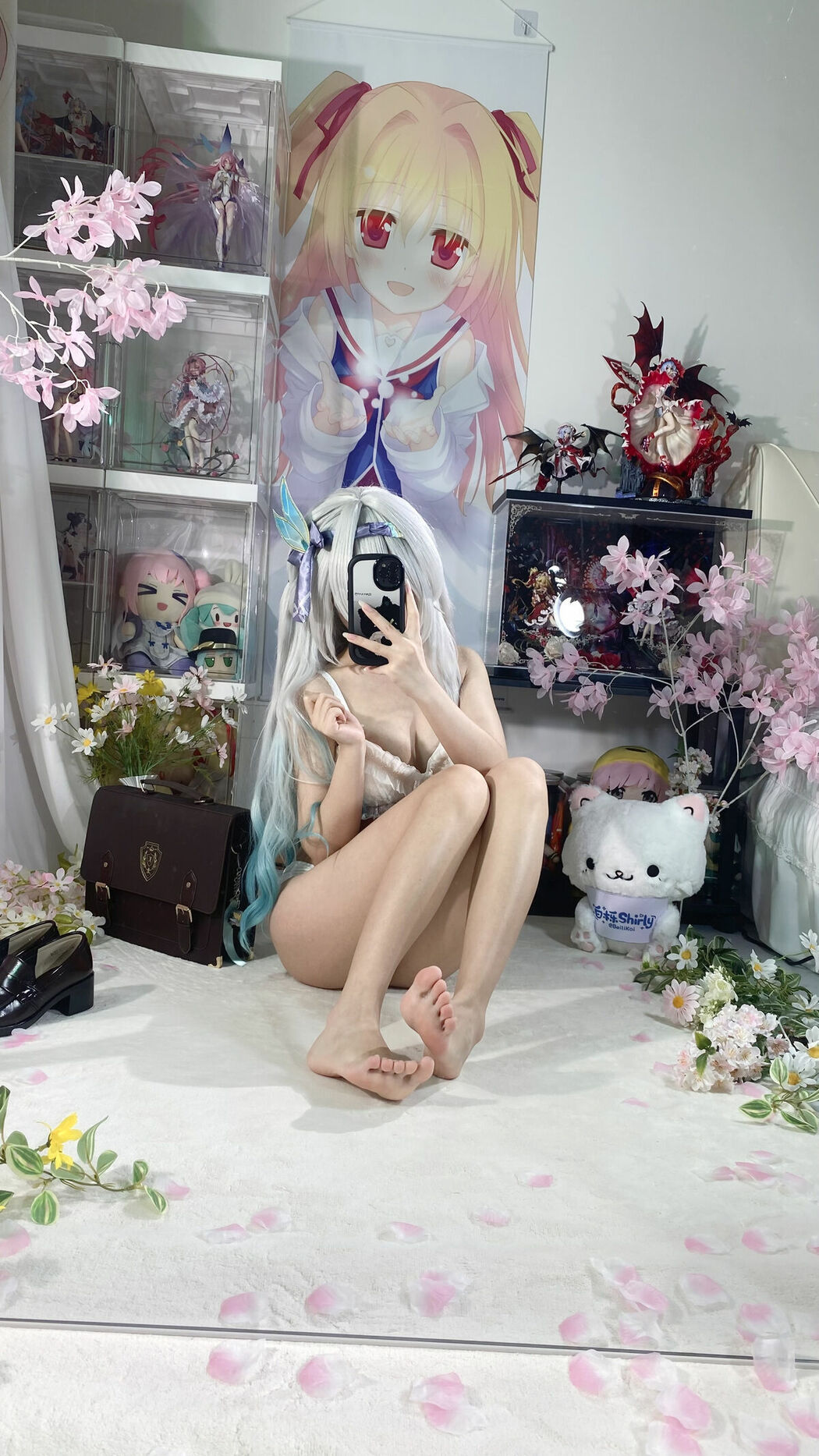 Coser@白栎Shirly – 春日流萤 Part01 (66P – 25V)