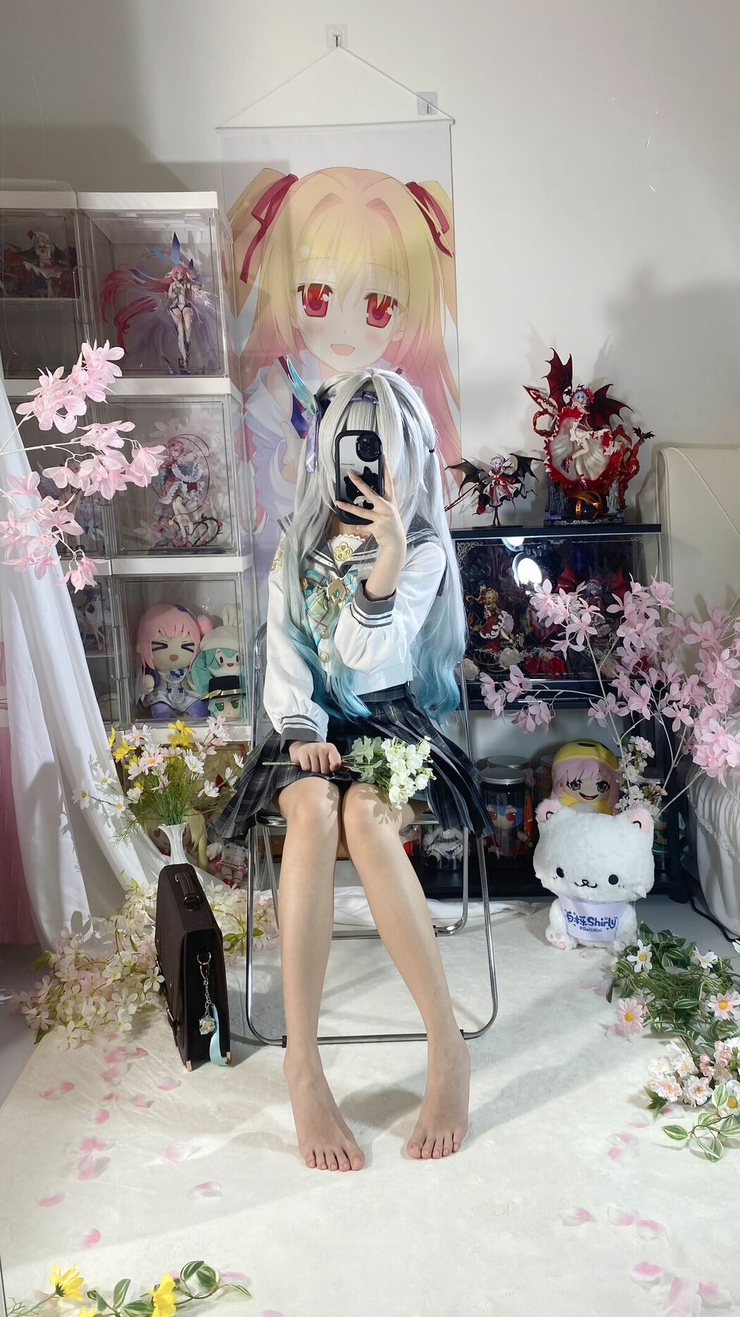 Coser@白栎Shirly – 春日流萤 Part01 (66P – 25V)