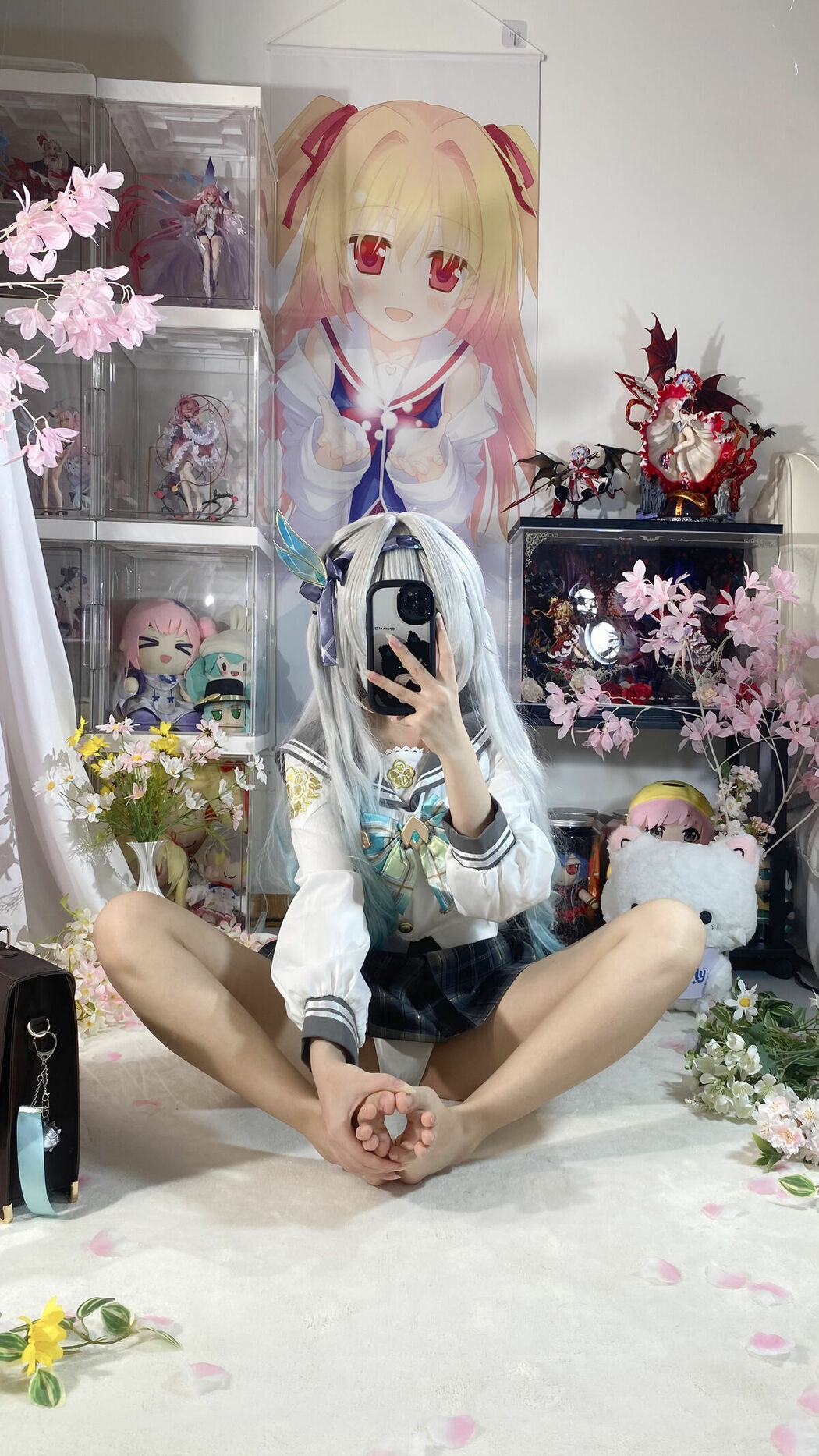 Coser@白栎Shirly – 春日流萤 Part01 (66P – 25V)