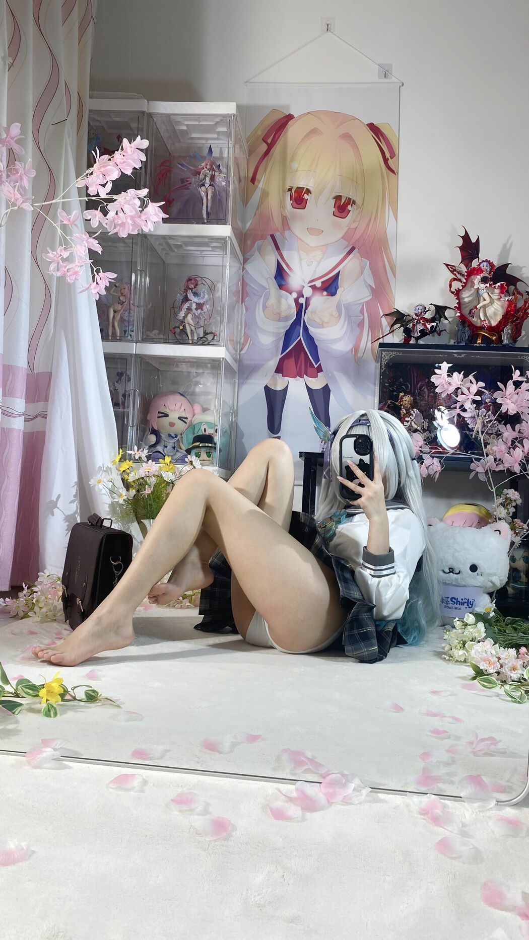 Coser@白栎Shirly – 春日流萤 Part01 (66P – 25V)