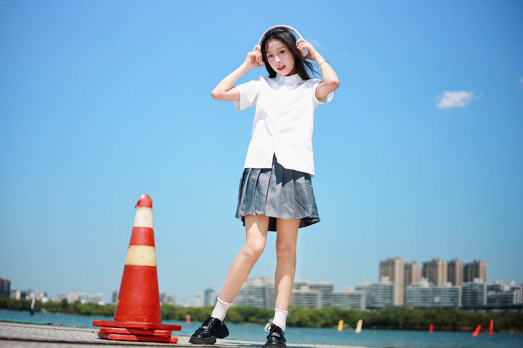 YiTuYu艺图语 Vol.10359 Xiao U (34P)