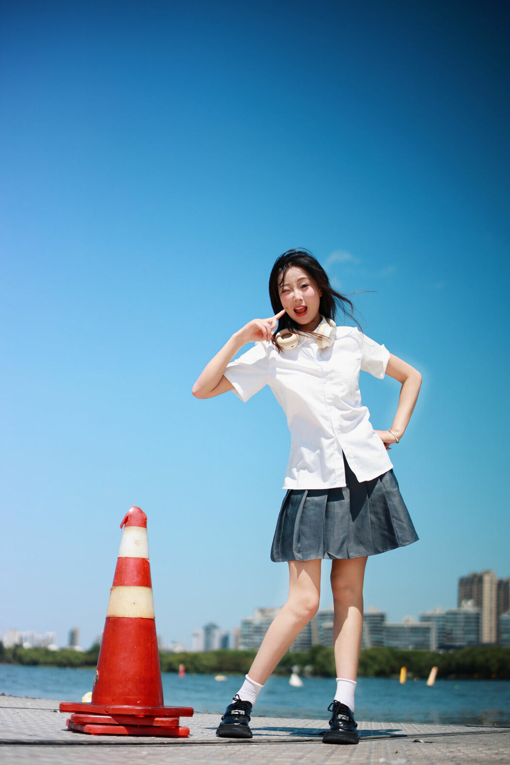 YiTuYu艺图语 Vol.10359 Xiao U (34P)