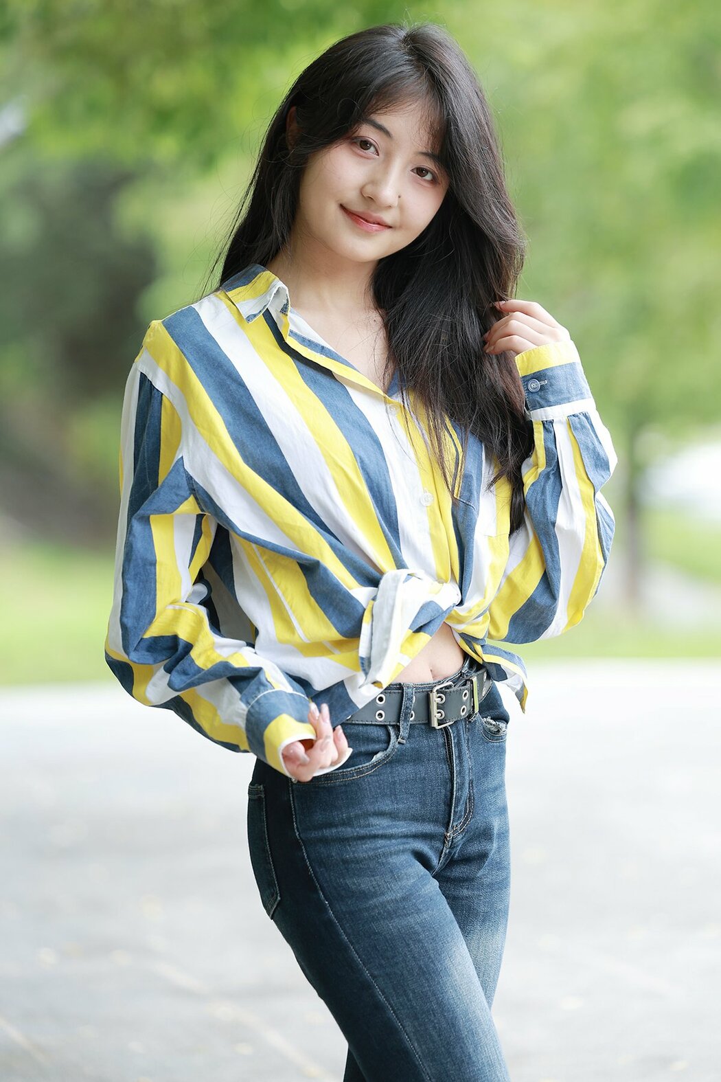 YiTuYu艺图语 Vol.10356 Doki Bu Gua Ke (27P) Cover Photo