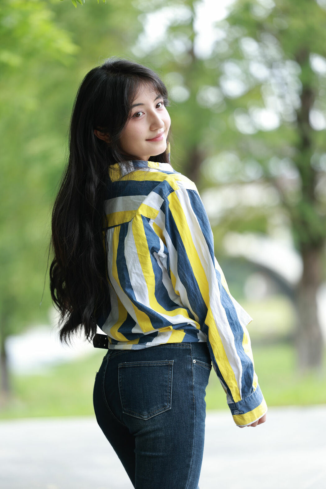 YiTuYu艺图语 Vol.10356 Doki Bu Gua Ke (27P)