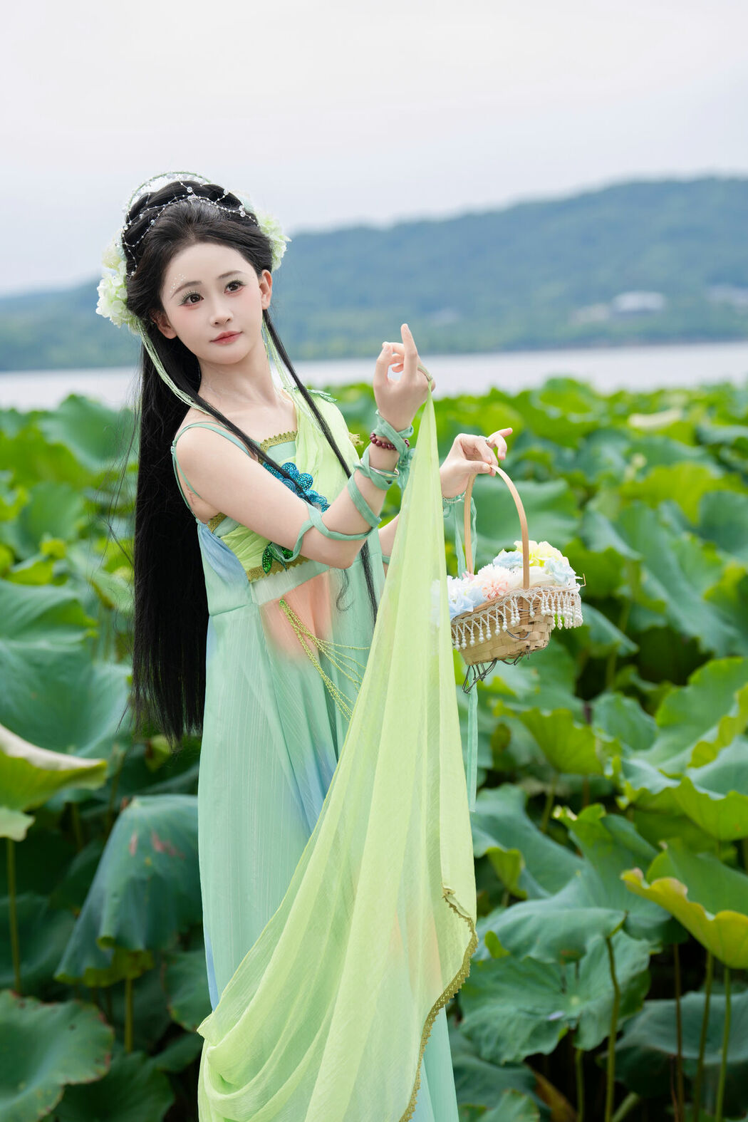 YiTuYu艺图语 Vol.10362 Jiao Yi Zhi Sui Sui (43P)