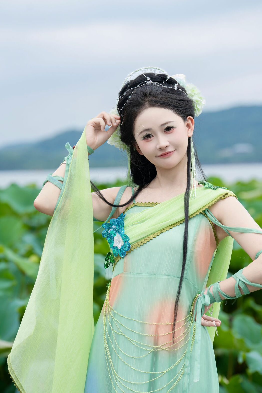 YiTuYu艺图语 Vol.10362 Jiao Yi Zhi Sui Sui (43P)